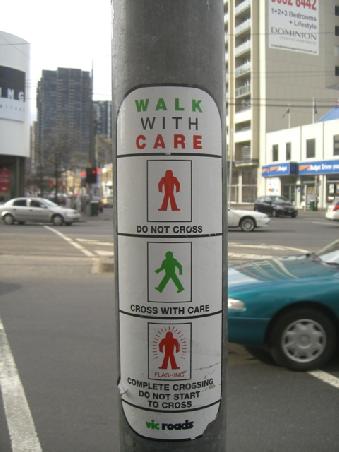 sogar beim Straße-Überqueren wird einem hier geholfen