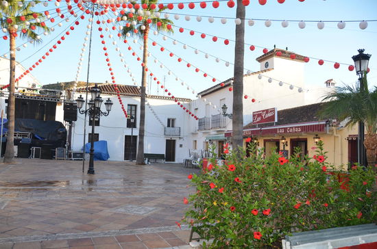 Der Festplatz in Benahavis