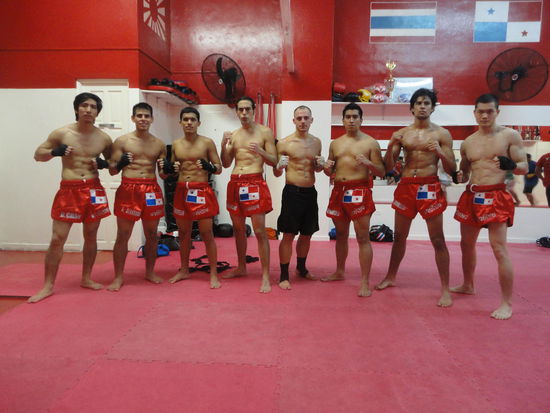 Mit der Muay Thai Mannschaft, die in ein paar Wochen auf den Meisterschaften in Panama an den Start geht