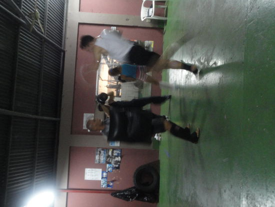 Quepos Trainingscenter - Tainingsgruppe / Pratzentraining mit Kevin, meinem Trainingspartner