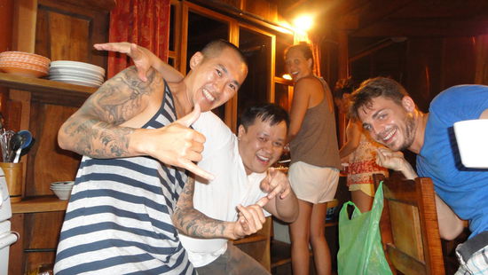 Partyabend in der Villa mit den Kanadiern