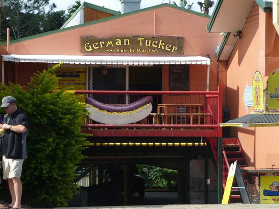 Und auch das! Deutsche Wurst!