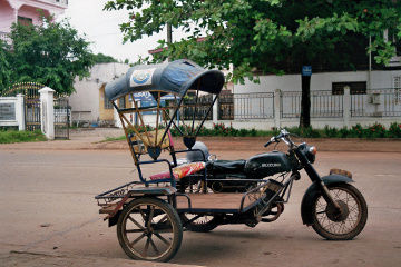 Sowas gilt als "Taxi" - ein sogenanntes Cyclo.