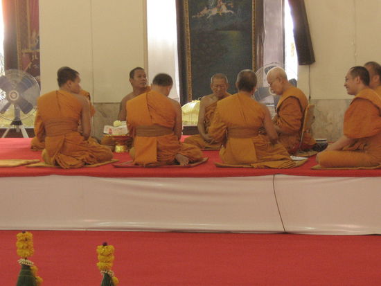 Der "Präzaptor" fragt einiges.
Ordinationsprozedere (engl.)