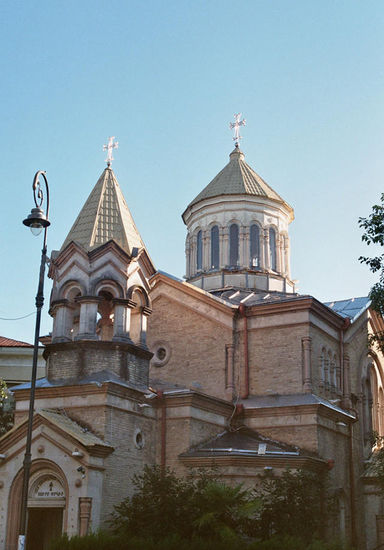 Frisch renovierte armenische Kirche in Batumi.
