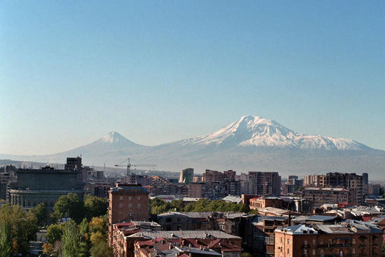Richtig gelohnt hat sich der Aufstieg, wenn man mit diesen Blick auf den Ararat bekommt.