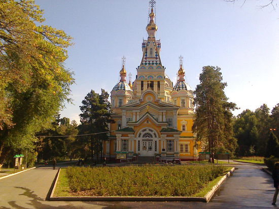 Russisch-orthodoxe Christi-Himmelfahrt-Kathedrale in Almaty.