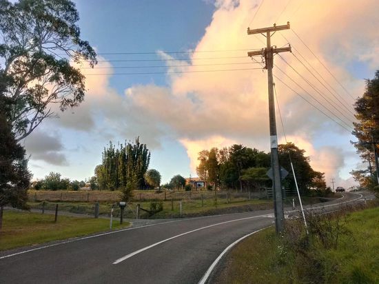 Auf dem Fußweg ins Stadtzentrum