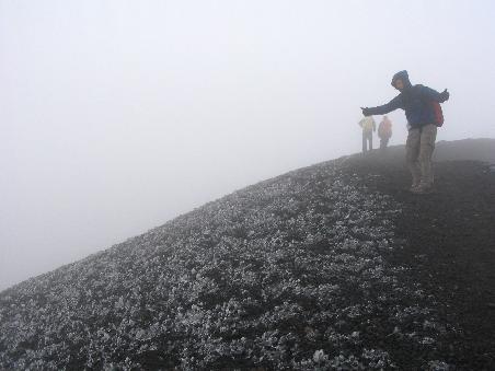 das wetter war so irgendwo zwischen heiter bis sonnig bewoelkt ueber regnerisch bis graupelartiger schneefallhagel - noch fragen?