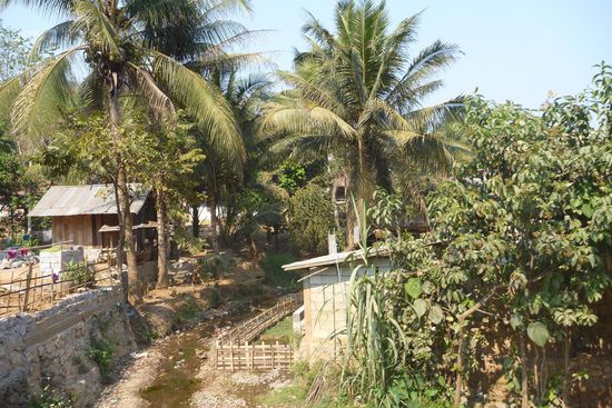Wir fahren an kleinen Dörfern vorbei