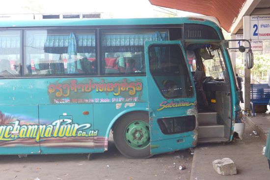 Unser Bus nach Savanakhet, auf den ersten Blick nicht gerade vertrauenswürdig