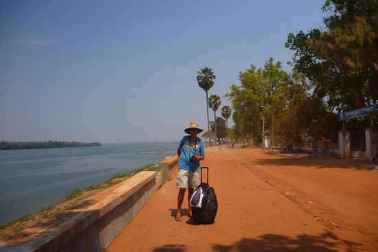 Erster Eindruck von Stung Treng: trocken und staubig