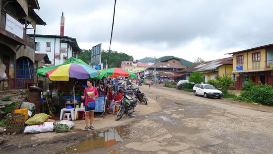 Die Strassen, Wege in Kalaw waren noch nass vom gerade beendeten Regen