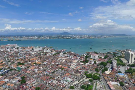 Blick vom Komtar über die Stadt