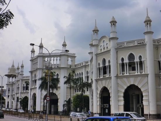 Blick auf den alten Hauptbahnhof. Sehr beeindruckend, leider nur ausschnittweise auf Fotos festzuhalten