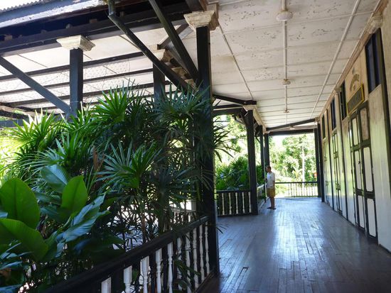 Beeindruckte uns sehr, der Panang Club. Heute anscheinend leider dem Verfall preisgegeben