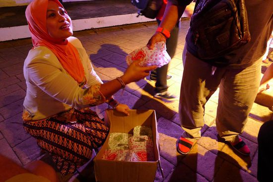 Bei dieser Feier werden die Zuschauer gut verpflegt