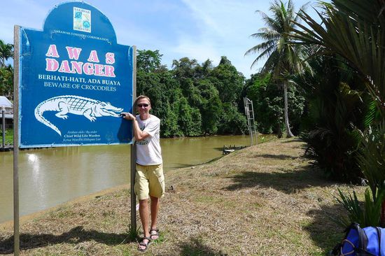 Im Fluss sollte es Krokodile geben. Das letzte wurde 2 Wochen vor unserer Ankunft gefangen und umgesiedelt