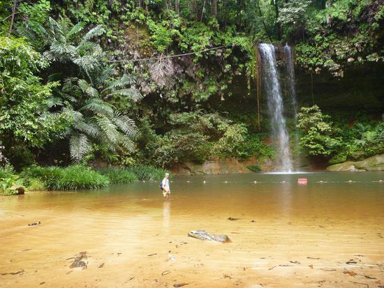 Zwischendurch eine kleine Erfrischung am Latak Wasserfall, war wirklich schön kühl