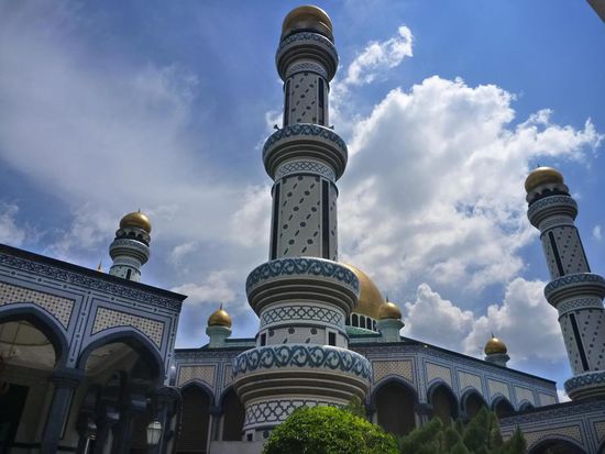 Die Jame Asr Moschee sah schon schön aus mit ihren vielen Türmen und Kuppeln