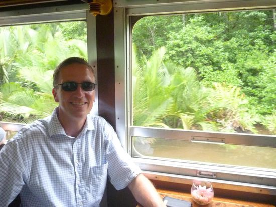 Während der Fahrt zog die grüne Pracht des Dschungels von Borneo an uns vorüber