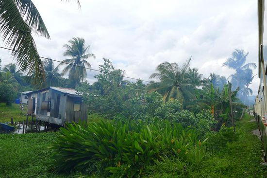 Jeder konnte einen Fensterplatz geniessen, da immer zwei Personen sich einen Tisch teilten