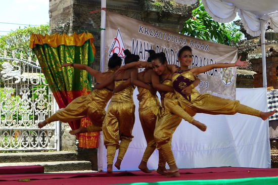 Und noch einer von vielen Tänzen