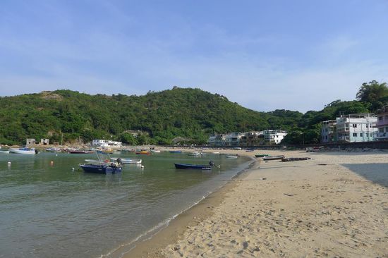 Strandleben a la Peng Chau, ein einsamer Sandstrand