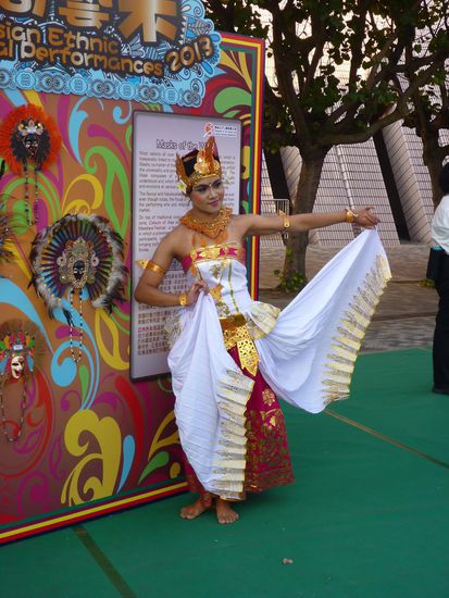 Beim Asien Kultur Festival konnten wir noch einmal Vieles sehen, was wir gerade eben noch in der originalen Umgebung gesehen hatten