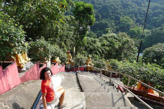 Päuschen auf dem Weg zum Tempel der zehntausend Buddhas in Sha Tin