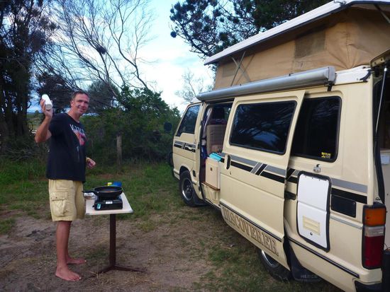 Nach einer erfrischenden eiskalten Dusche erstmal was Warmes zu essen