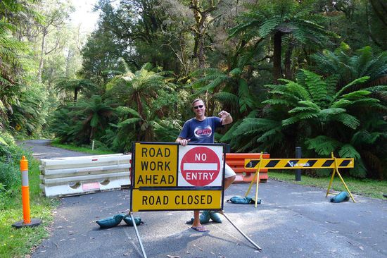 Die Weiterfahrt war leider nicht möglich. Wegen starker vorausgegangener Regenfälle war die Strasse noch nicht wieder befahrbar.