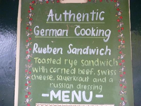 Keine Ahnung, das fällt vielleicht unter historische Regionalküche