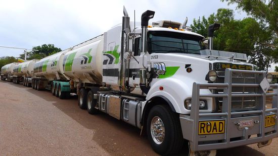 .....aber eine wichtige Anlaufstelle für die riesigen Road Trains