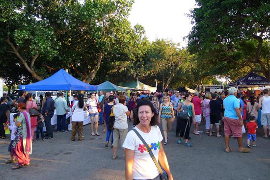 Am Mindil Beach, dort findet 2x die Woche ein grosser Markt statt, an diesem Abend feierte die indische Gemeinde hier....