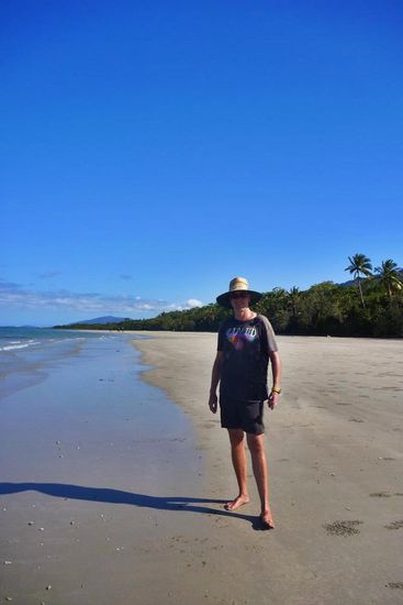 In Cape Tribulation erwarten einen, wie schon oft gehabt, grosse einsame Sandstrände bei strahlendem Sonnenschein
