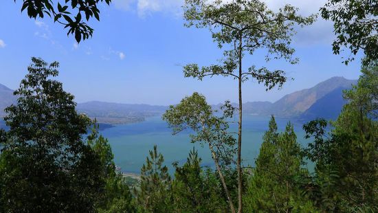Blick auf den Lake Batur