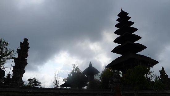 Aber selbst ein regenverhangener Himmel kann den ambitionierten Fotografen nicht bremsen
