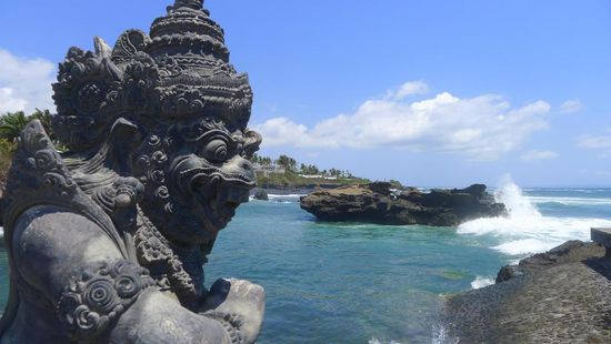 .....wunderschön, auch direkt auf einem Felsen ins Meer gebaut