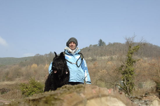 genug Wald für lange Spaziergänge gab es neben den Weinbergen auch