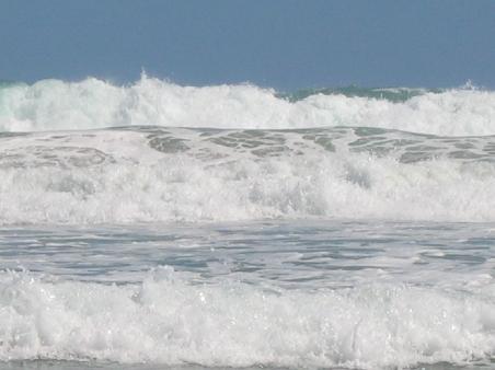 Muendung des Paniora River in die Tasman Sea - Kaikai Beach -