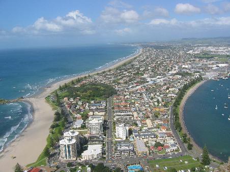 Blick auf Mt. Maunganui vom Hill