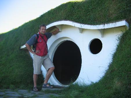 vor Bilbo's und Frodo's Hoehle in Hobbiton