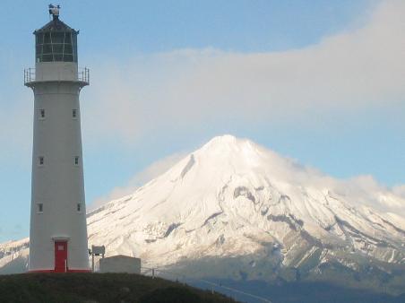 meine Schlafstaedte fuer die Nacht
-Leuchturm mit Mt.Egmond, Blick nach Osten -
