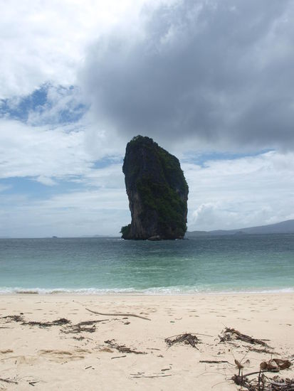 Felsen vor Poda Island