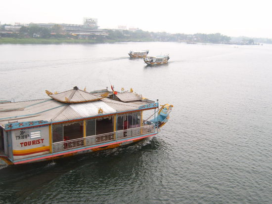 Boot Tour auf dem Parfuemfluss