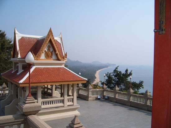 Tempelanlage, wie oben beschrieben