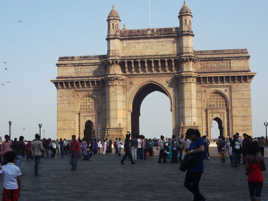 Der Kreis schließt sich: Das Bauwerk ist das Gleiche nur ich, ich bin wohl ein klein wenig "anders" geworden 
