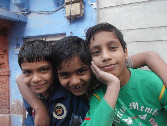 ... und Jungen. Da habe ich doch glatt eine Zahnlücke erwischt! 