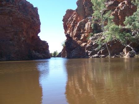 Lake ... in den MacDonnell Ranges
